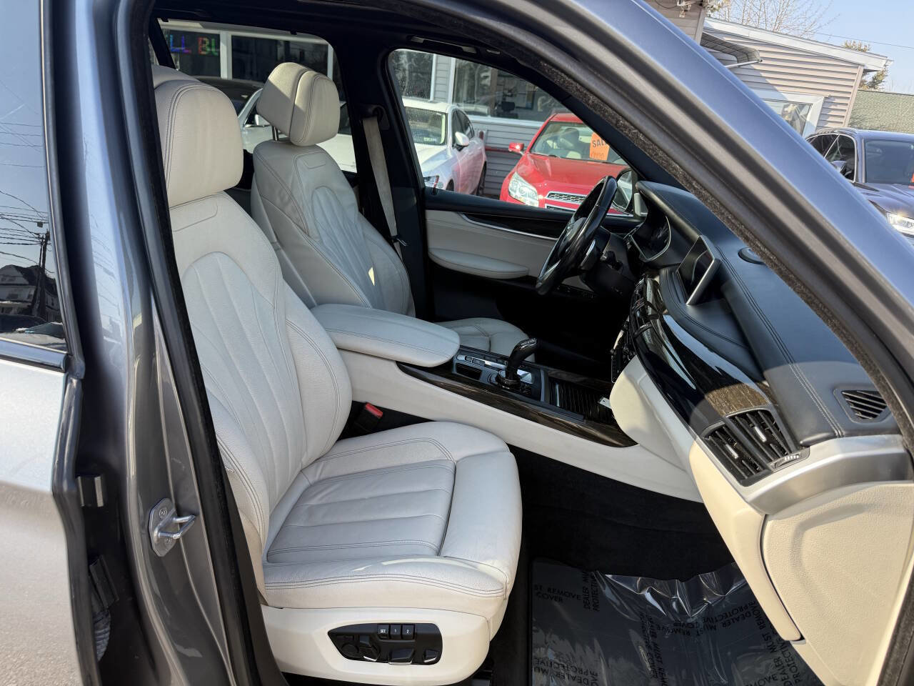 Used 2016 BMW X5 xDrive50i AWD/4WD image 18