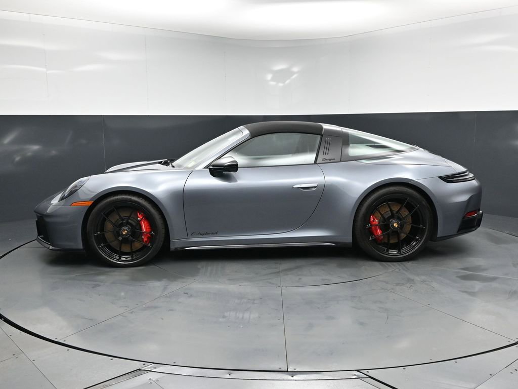 Certified 2026 Porsche 911 Targa 4 GTS w/ Premium Package AWD/4WD image 2