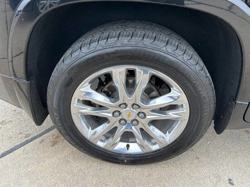 Used 2019 Chevrolet Traverse High Country w/ LPO, Floor Liner Package image 14