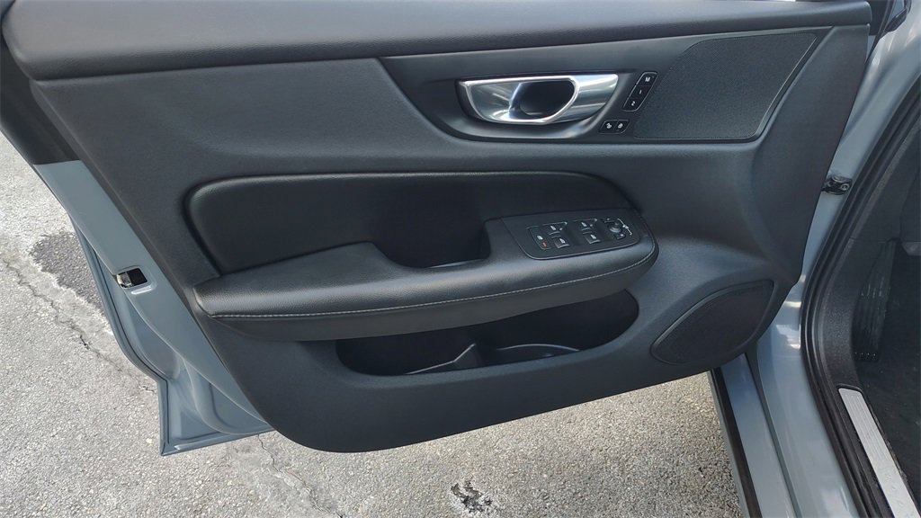 Certified 2023 Volvo S60 B5 Core w/ Climate Package image 8