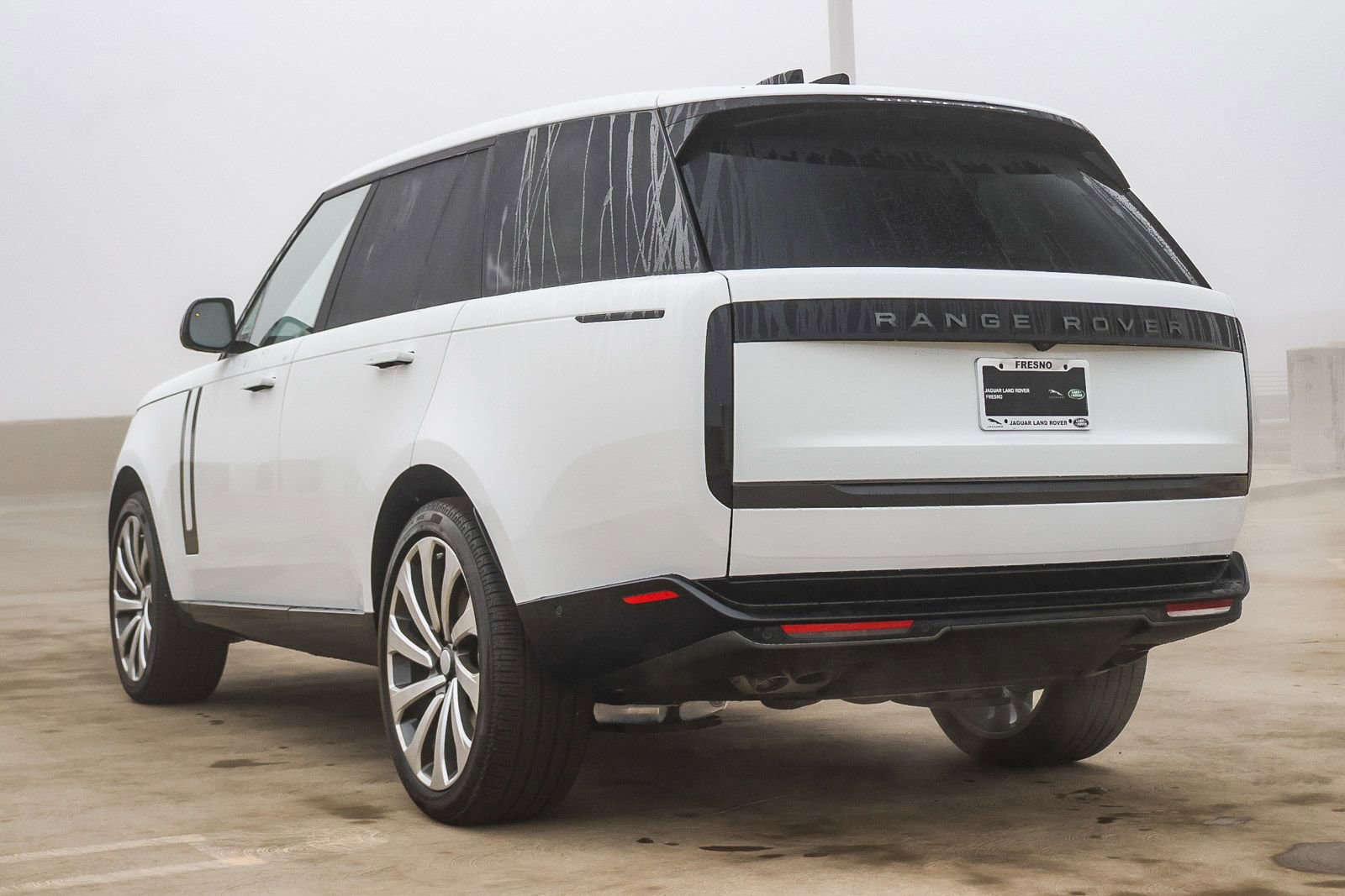 New 2025 Land Rover Range Rover SE image 7