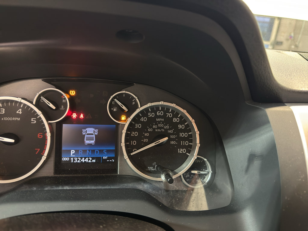Used 2015 Toyota Tundra SR5 w/ TRD Off Road Package AWD/4WD image 16