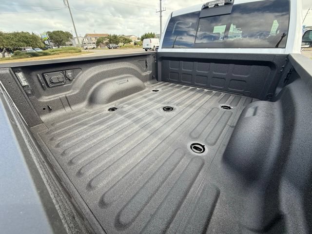 New 2026 RAM 2500 Laramie w/ Night Edition AWD/4WD image 13