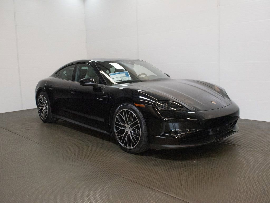 Used 2025 Porsche Taycan image 8