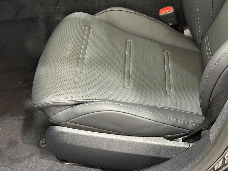 New 2026 Mercedes-Benz E 53 AMG e 4MATIC Sedan image 16