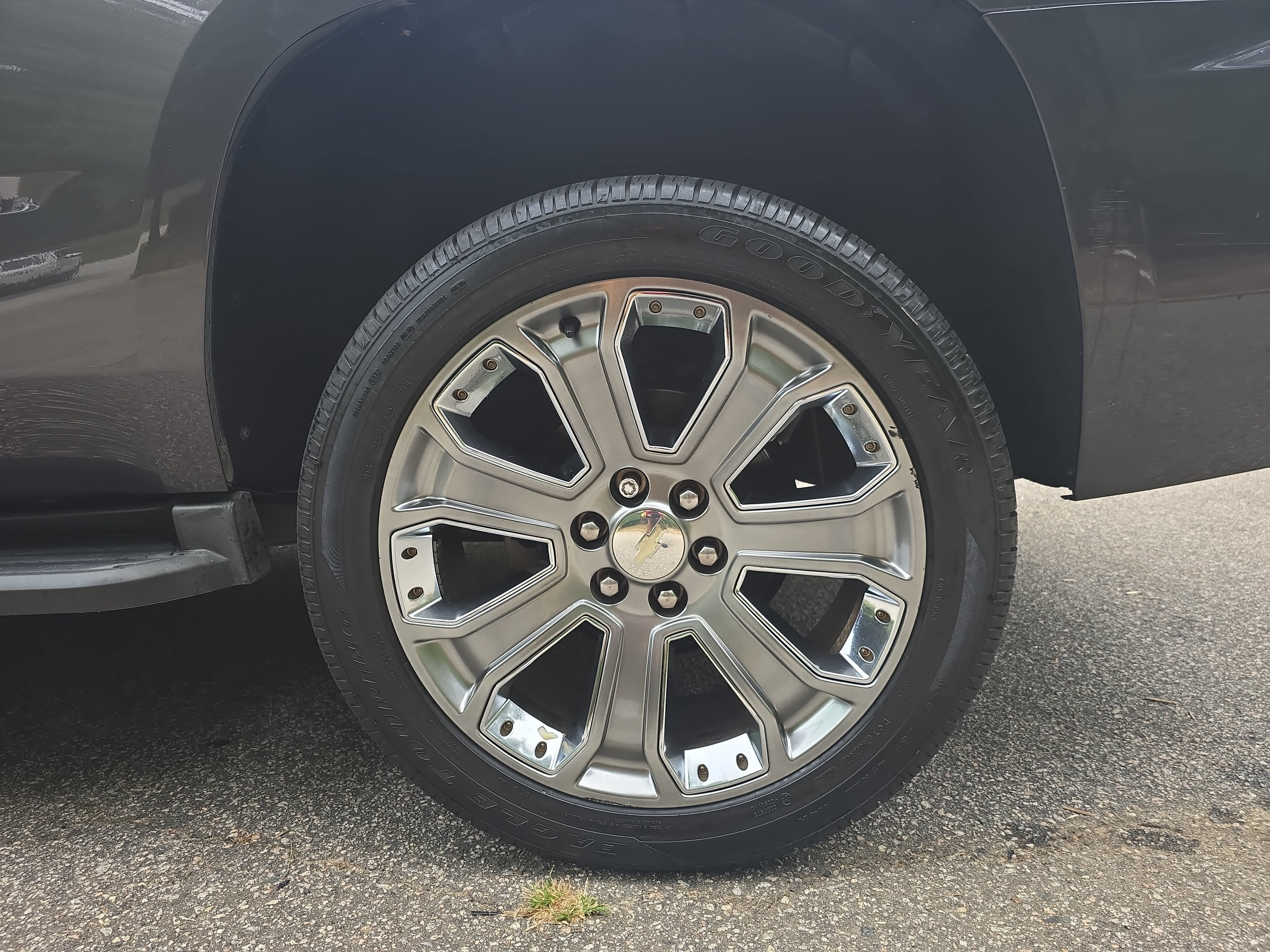 Used 2017 Chevrolet Tahoe LT AWD/4WD image 30
