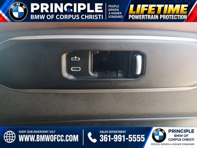 Used 2026 BMW X7 xDrive40i AWD/4WD image 18