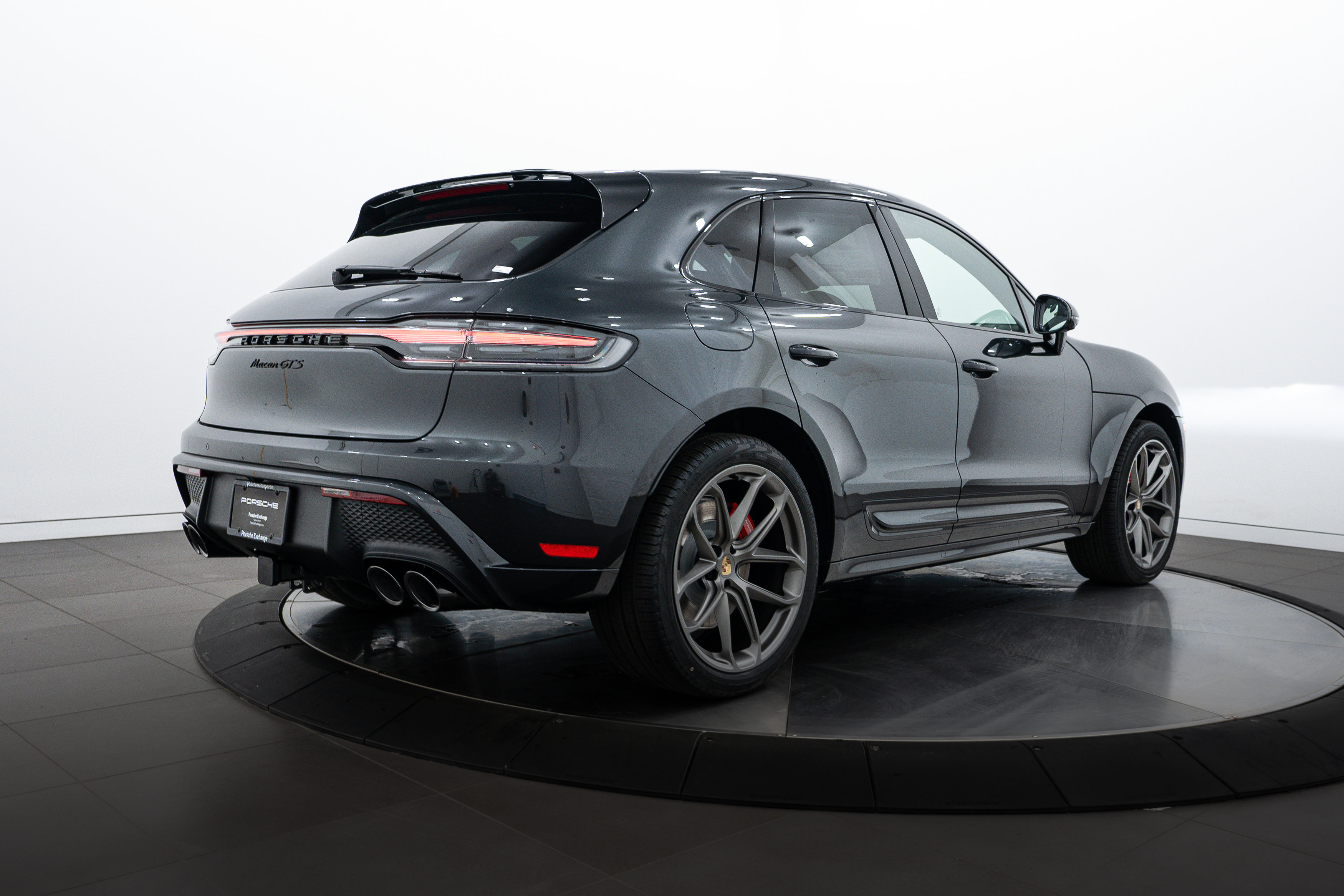 New 2025 Porsche Macan GTS image 7
