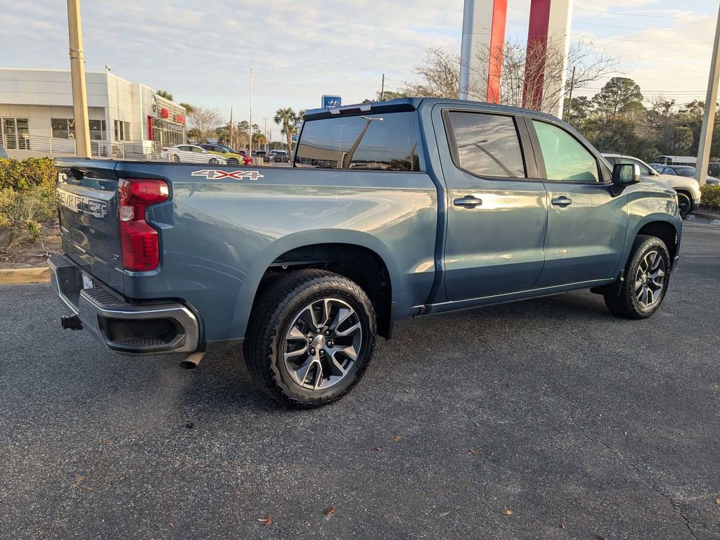 Used 2024 Chevrolet Silverado 1500 LT AWD/4WD image 4