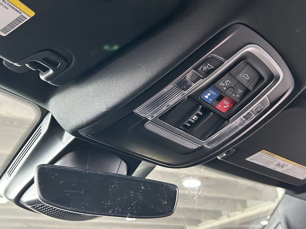 Used 2021 RAM 1500 Laramie AWD/4WD image 31