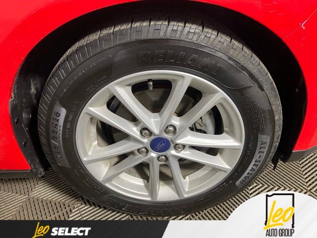 Used 2017 Ford Focus SE w/ Cold Weather Package FWD image 20