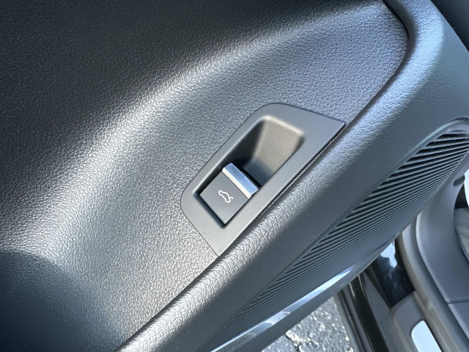 New 2026 Audi Q8 Premium Plus AWD/4WD image 12