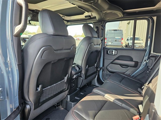 New 2025 Jeep Wrangler Unlimited Rubicon image 12