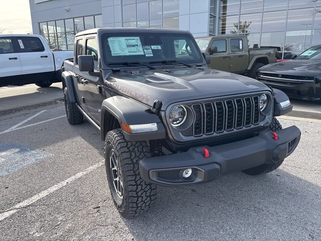 New 2026 Jeep Gladiator Rubicon w/ Steel Power Dome Hood Package AWD/4WD image 8