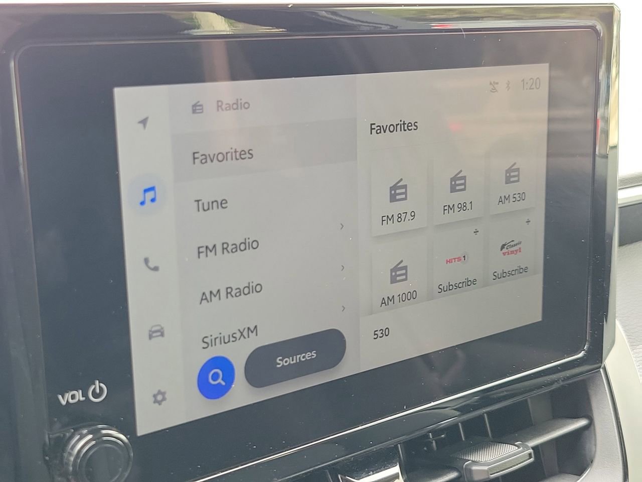 Used 2025 Toyota Corolla LE w/ Convenience Package image 24