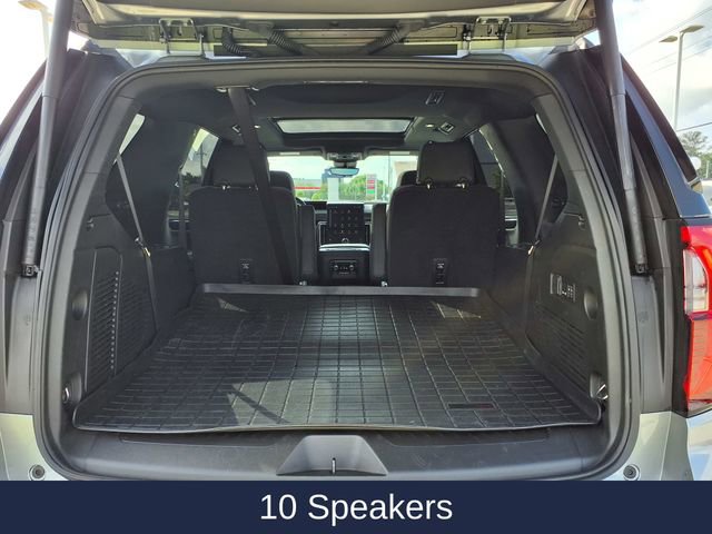 Used 2025 GMC Yukon Elevation w/ Technology Package AWD/4WD image 12
