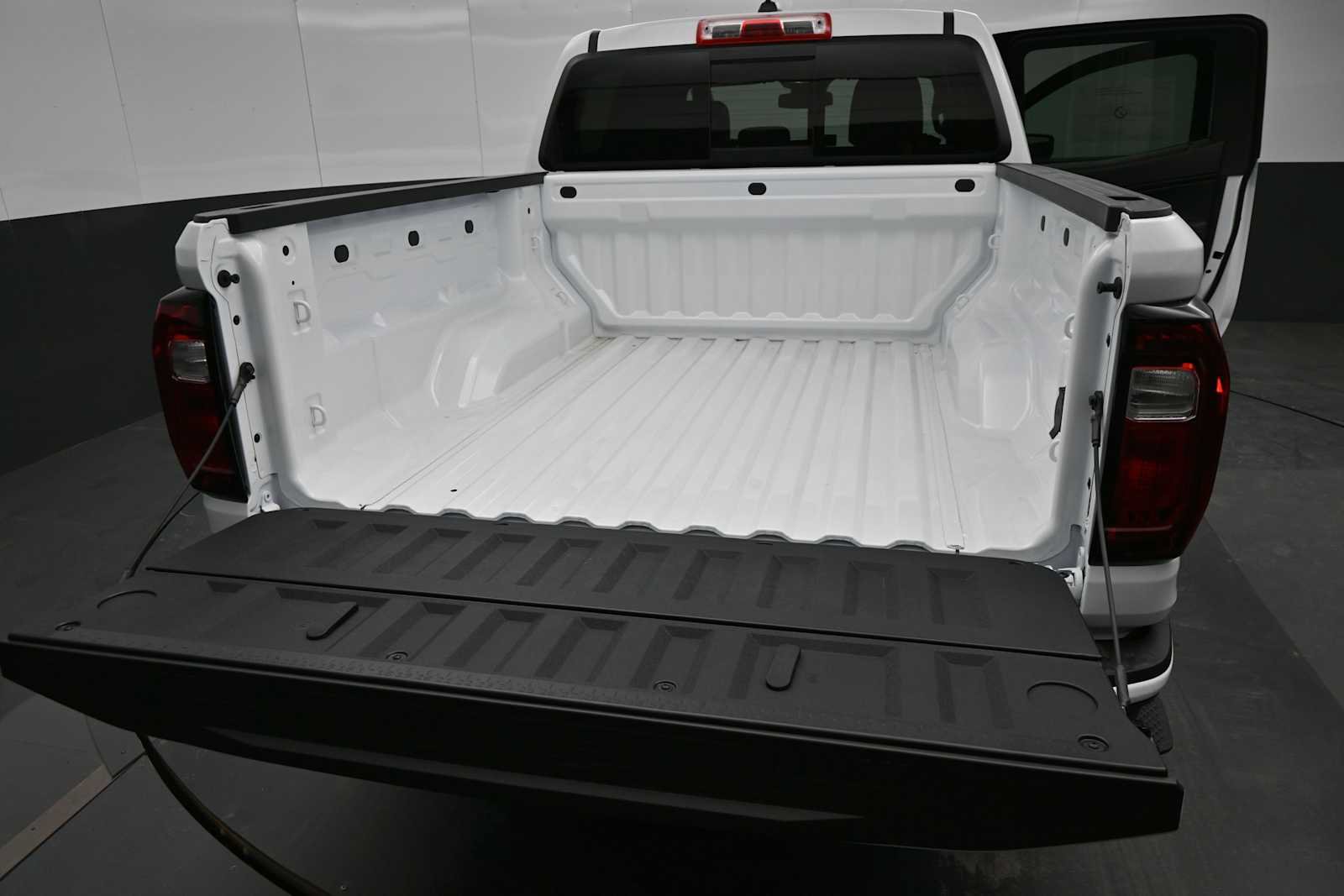 New 2026 GMC Canyon Elevation w/ Convenience Package AWD/4WD image 14
