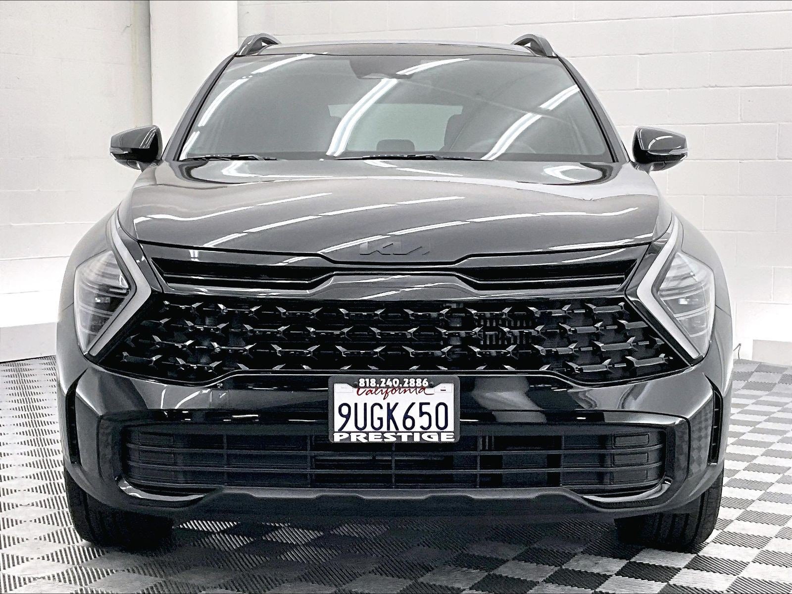 Used 2025 Kia Sportage X-Line AWD/4WD image 2