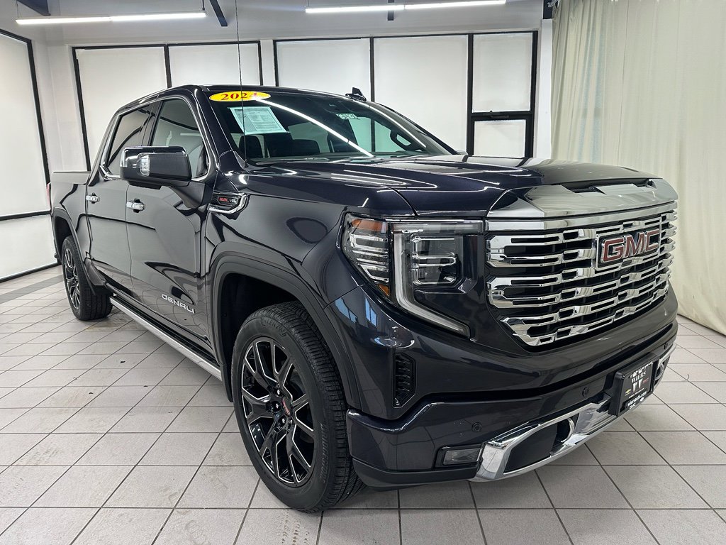Used 2024 GMC Sierra 1500 Denali w/ Denali Reserve Package image 2