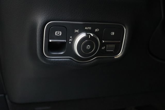 Used 2025 Mercedes-Benz G 550 image 93