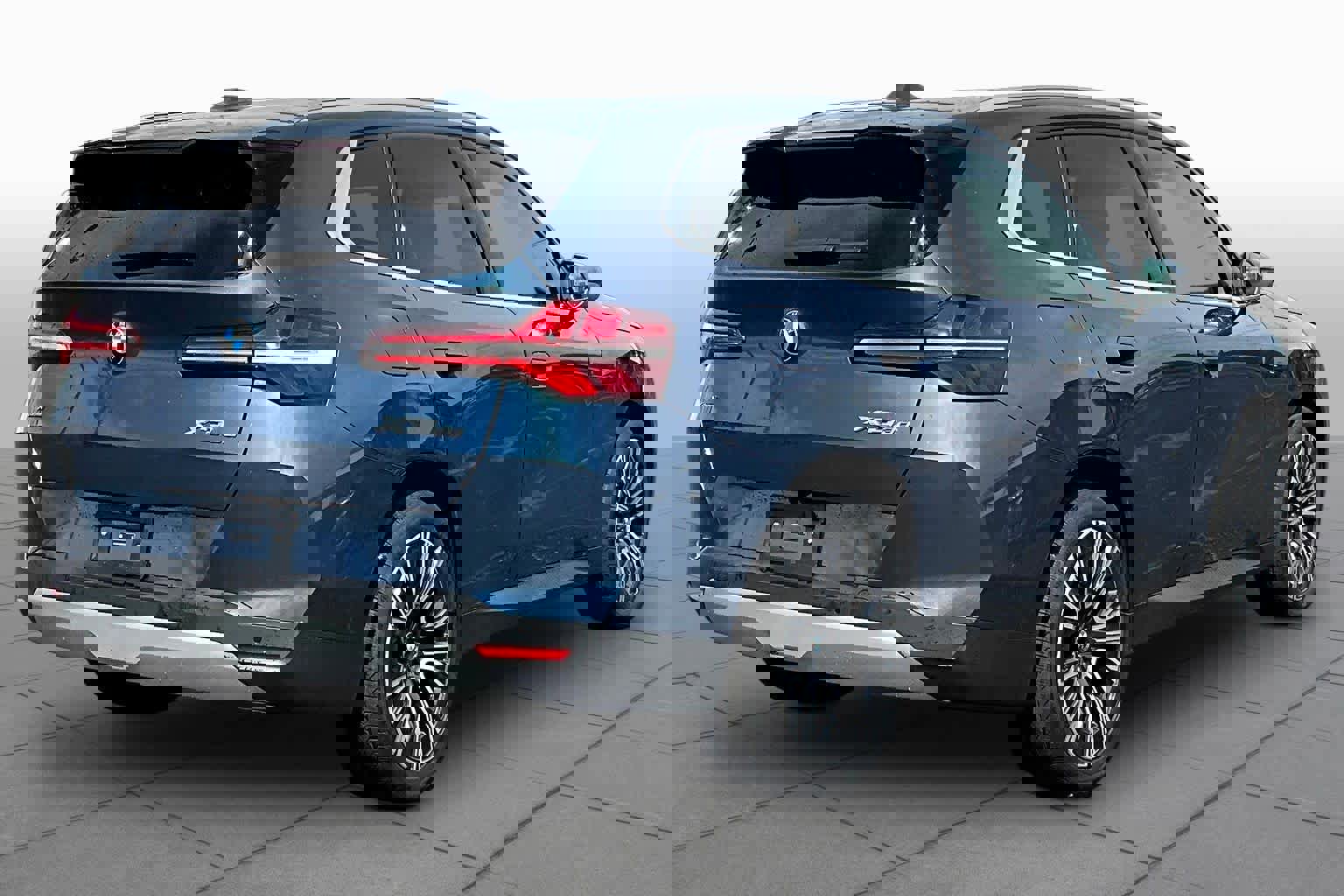 Used 2025 BMW X3 xDrive30i image 12