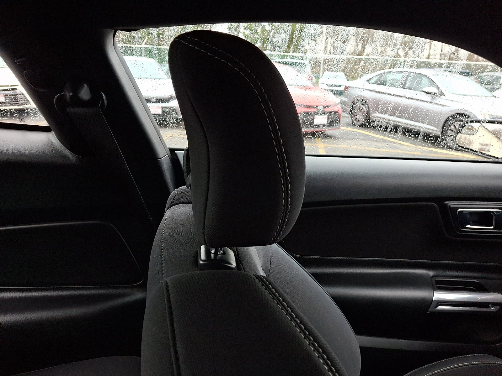 Used 2017 Ford Mustang Coupe RWD image 13