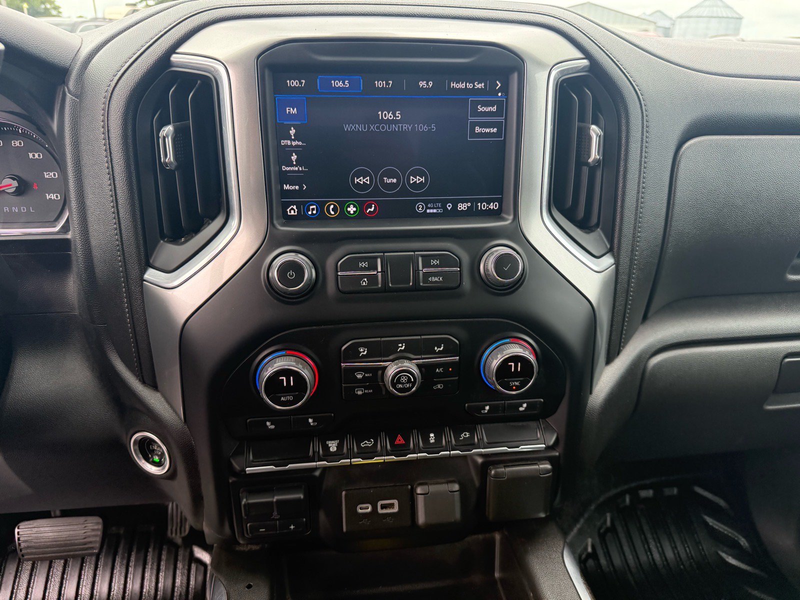 Used 2022 Chevrolet Silverado 3500 LT w/ Convenience Package AWD/4WD image 18