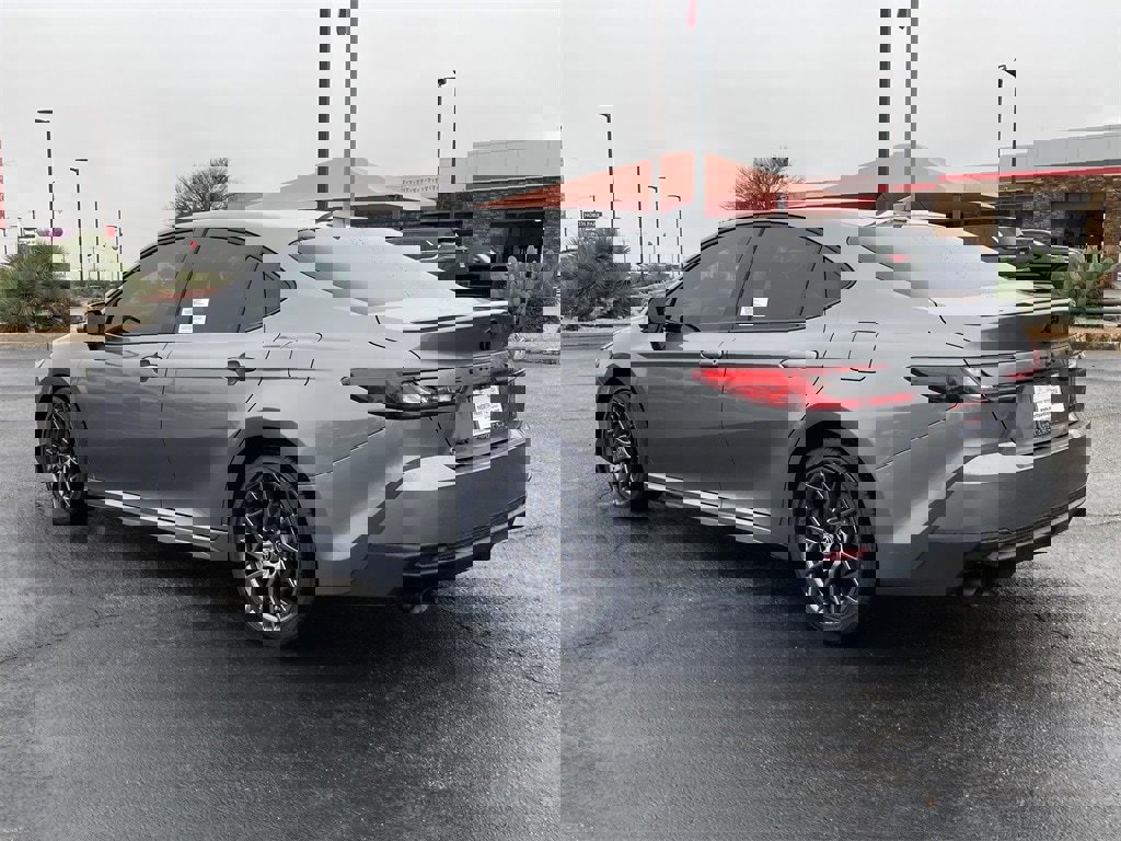 New 2026 Toyota Camry SE image 7