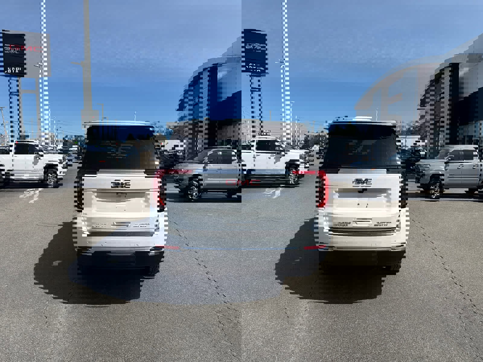 New 2026 GMC Yukon Elevation w/ Elevation Premium Package image 4