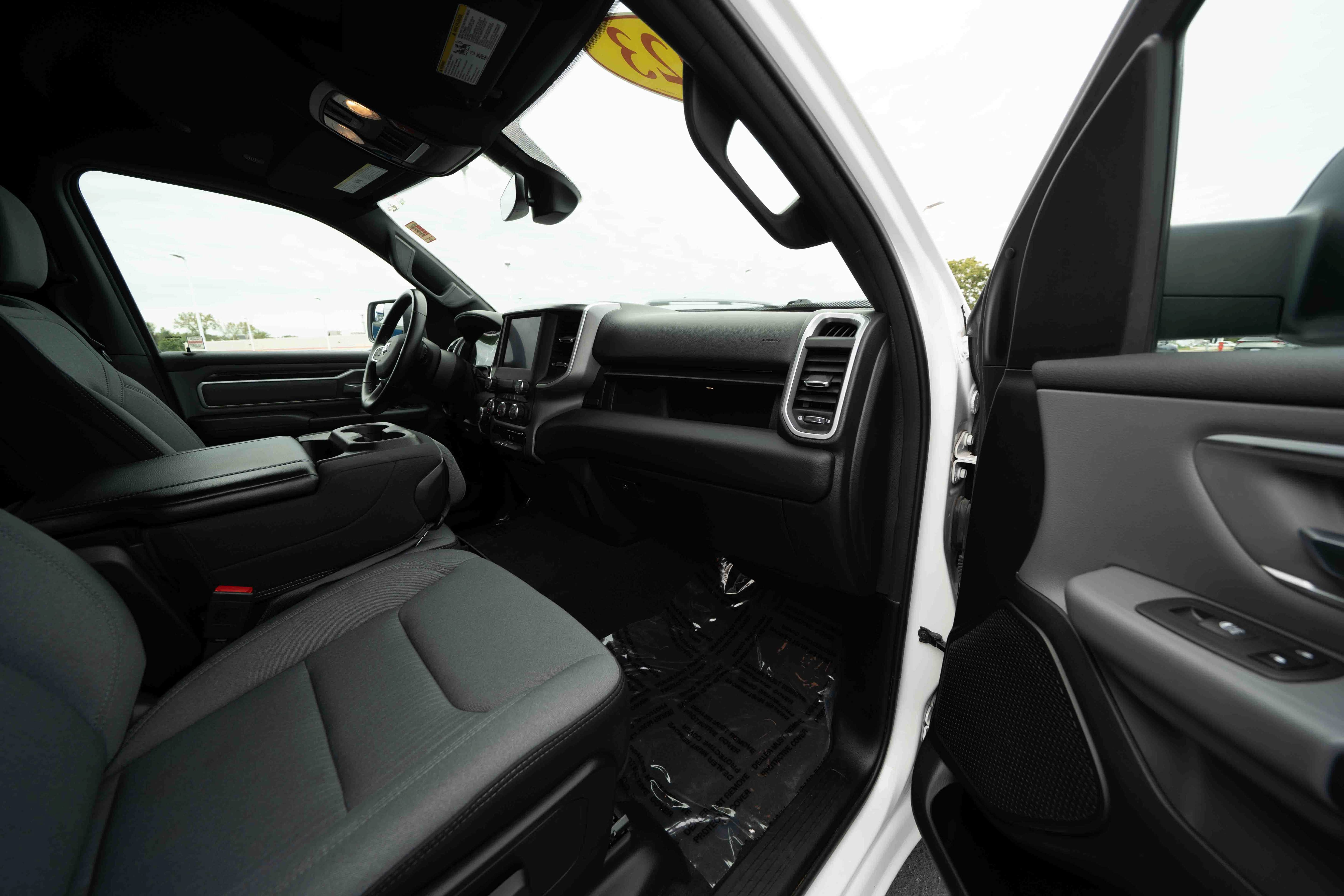 Used 2023 RAM 1500 Big Horn AWD/4WD image 24