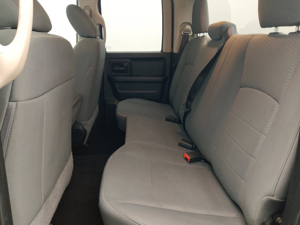 Used 2018 RAM 1500 Express AWD/4WD image 18
