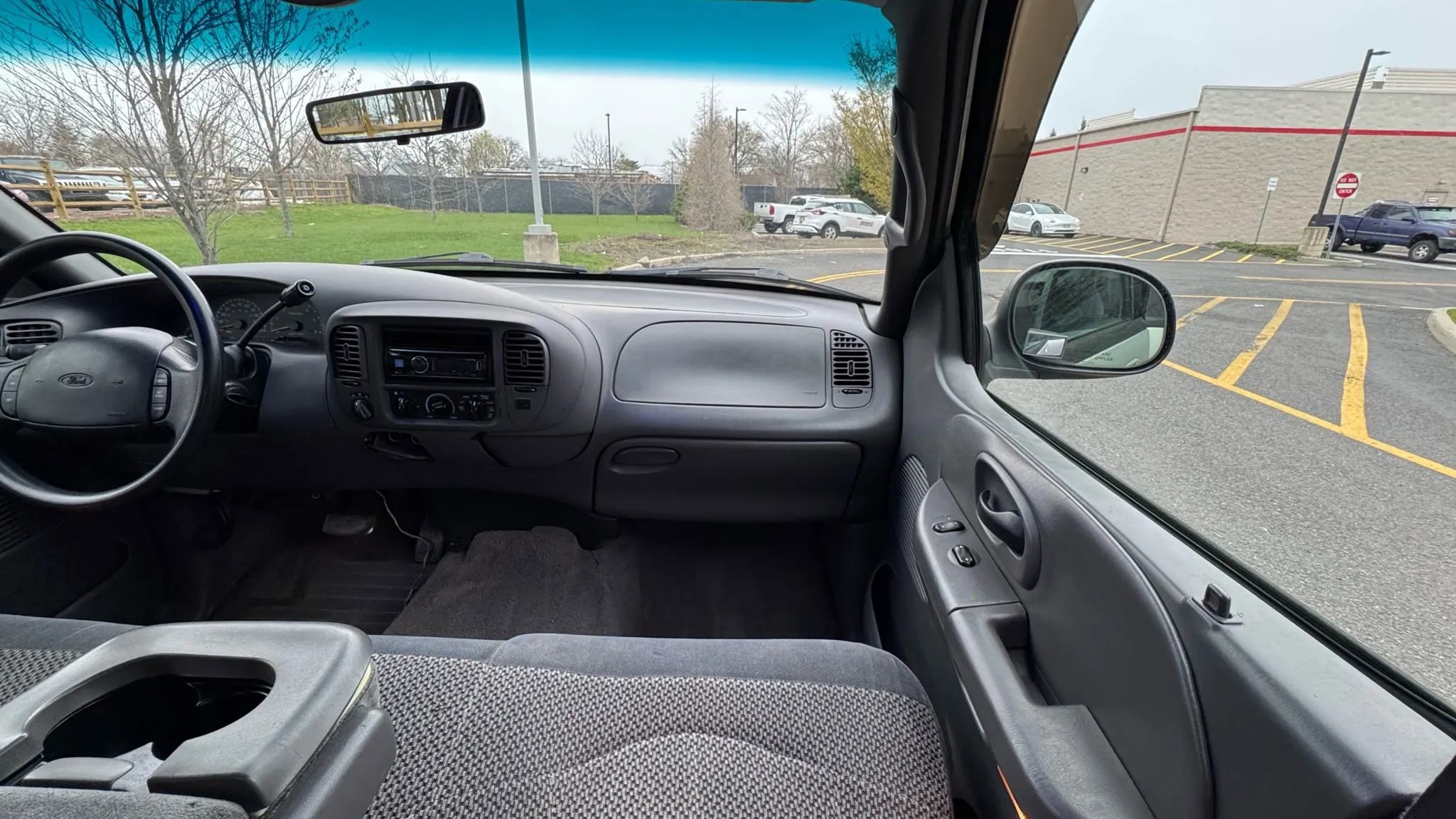 Used 2001 Ford F150 4x4 SuperCrew image 22