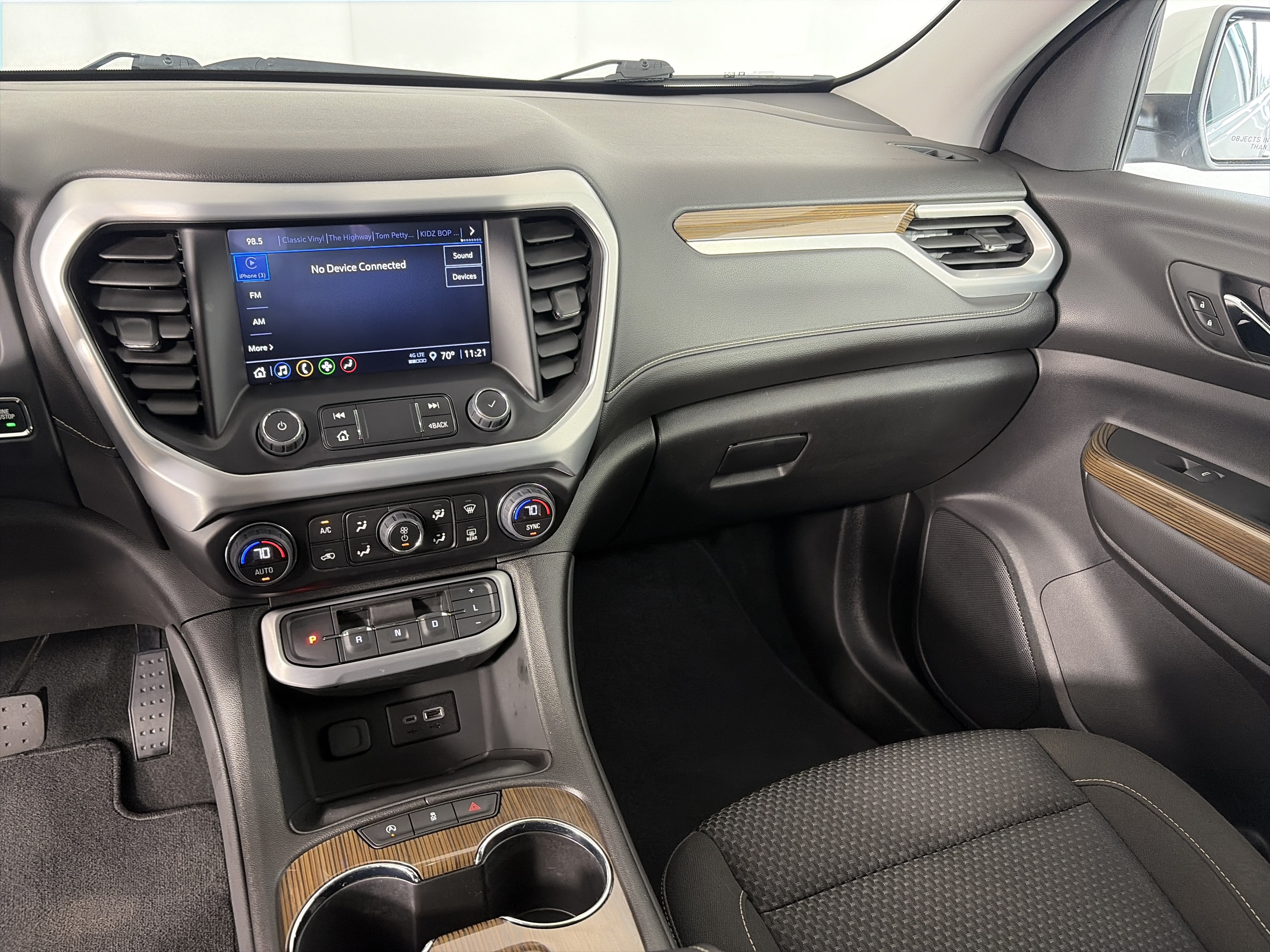 Certified 2023 GMC Acadia SLE FWD image 12