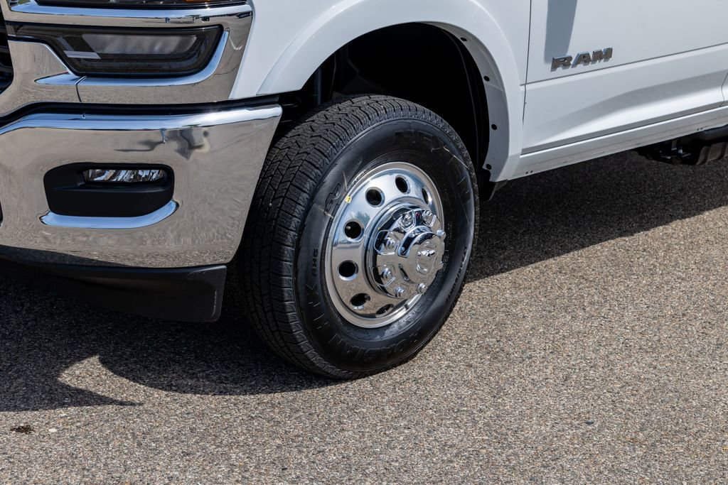 New 2026 RAM 3500 Tradesman AWD/4WD image 11