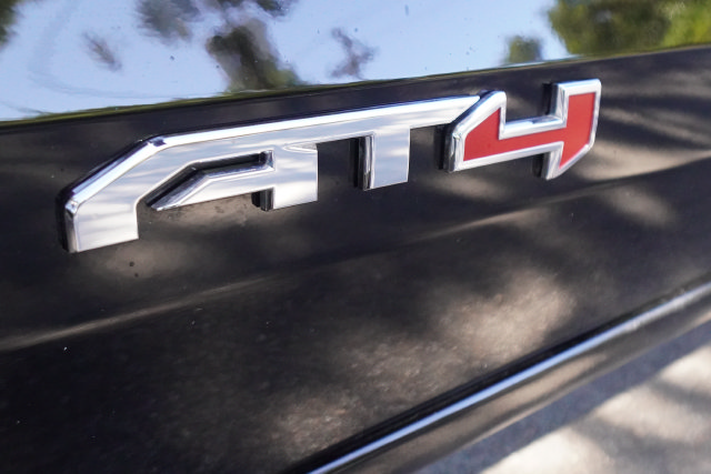 Used 2026 GMC Canyon AT4 w/ Technology Plus Package AWD/4WD image 43