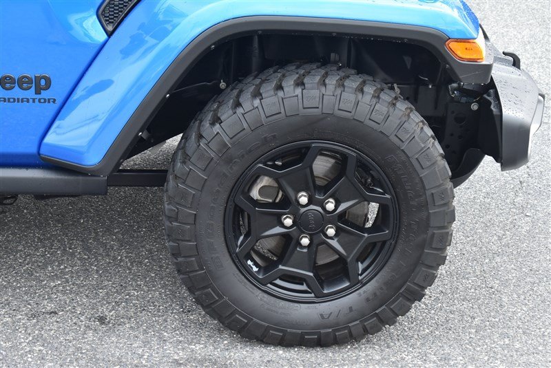 Used 2021 Jeep Gladiator Sport AWD/4WD image 3
