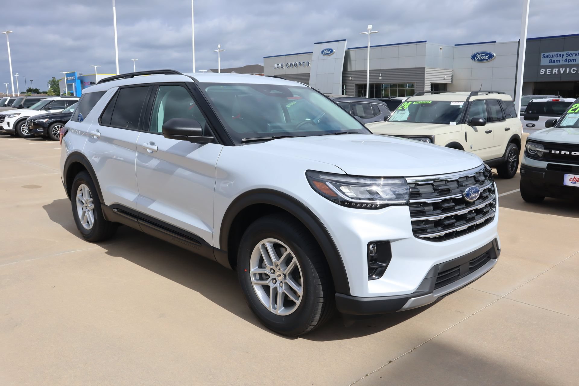 New 2026 Ford Explorer Active w/ Active Comfort Package