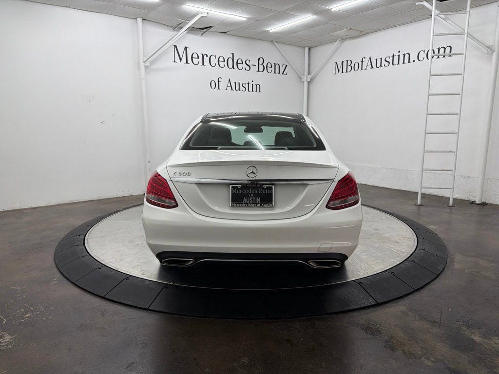 Used 2016 Mercedes-Benz C 300 Sedan image 4