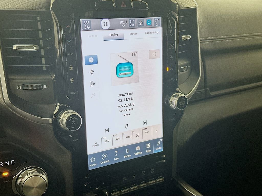 Used 2024 RAM 2500 Laramie w/ Sport Appearance Package image 17