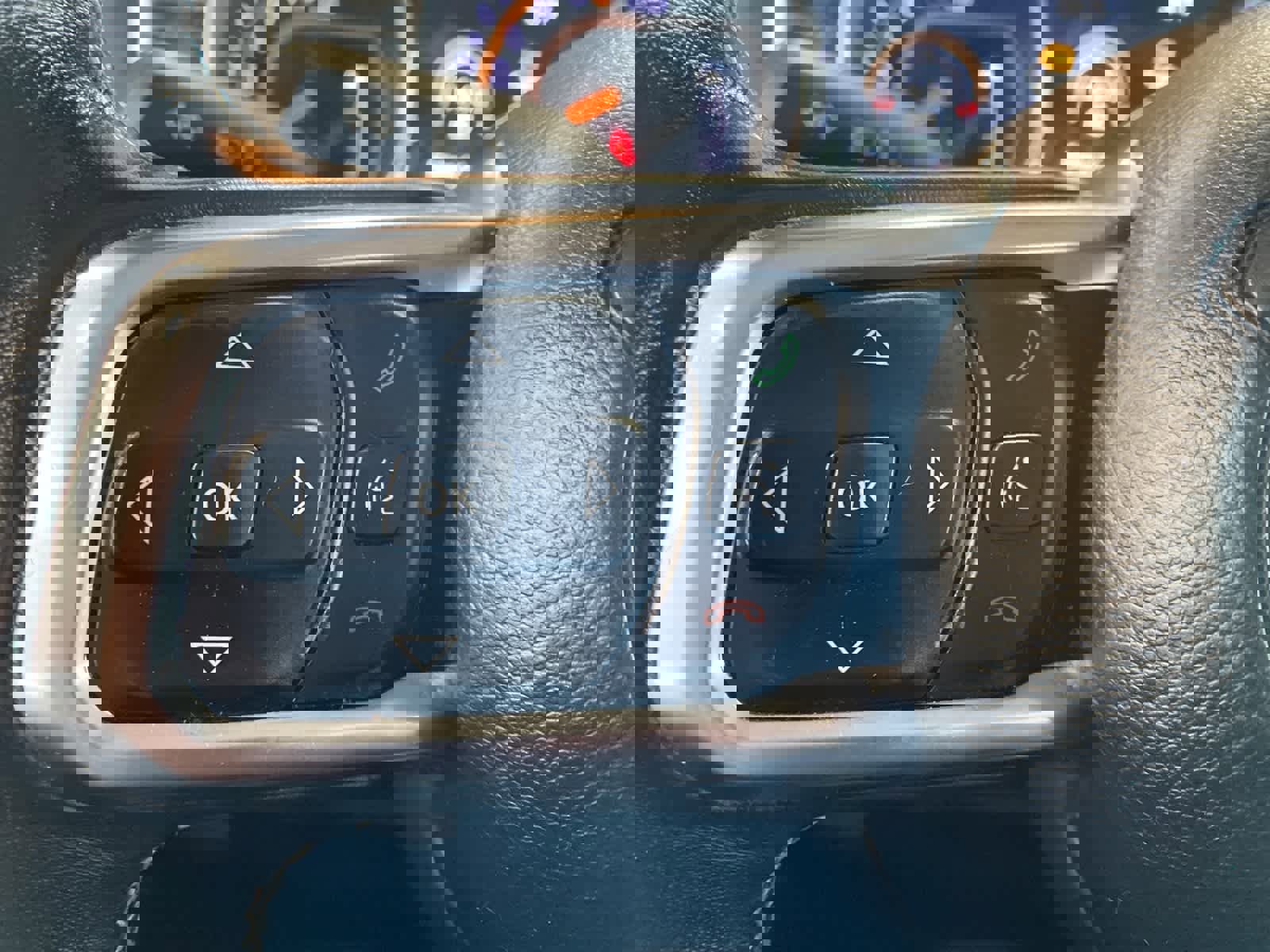 Used 2018 Jeep Wrangler Unlimited Sahara w/ Uconnect 4C Nav & Sound Group image 20