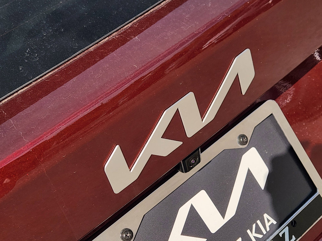 New 2025 Kia Sorento S w/ Panoramic Sunroof Package image 8