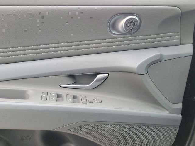 New 2026 Hyundai Elantra Sport FWD image 14