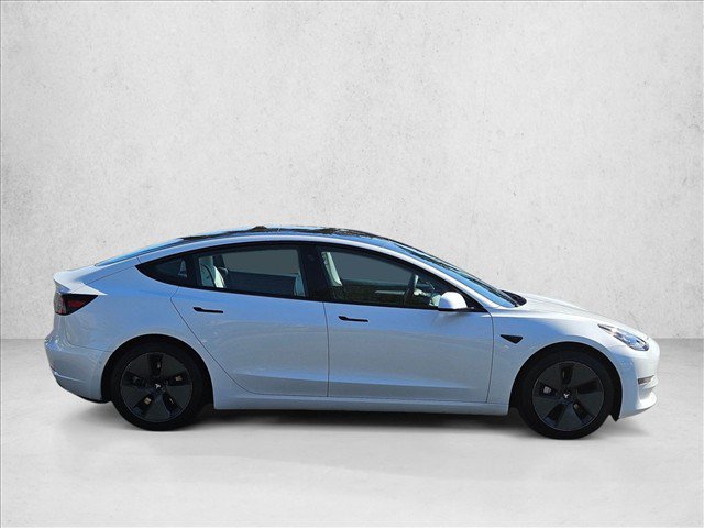 Used 2021 Tesla Model 3 Standard Range Plus RWD image 4