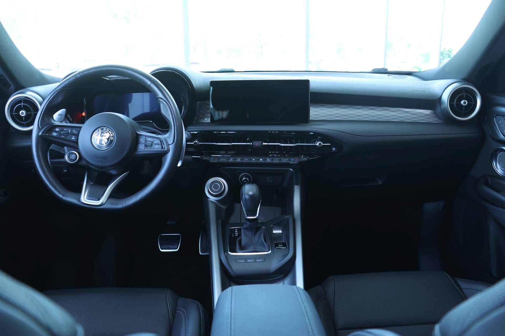 New 2024 Alfa Romeo Tonale Ti AWD/4WD image 12