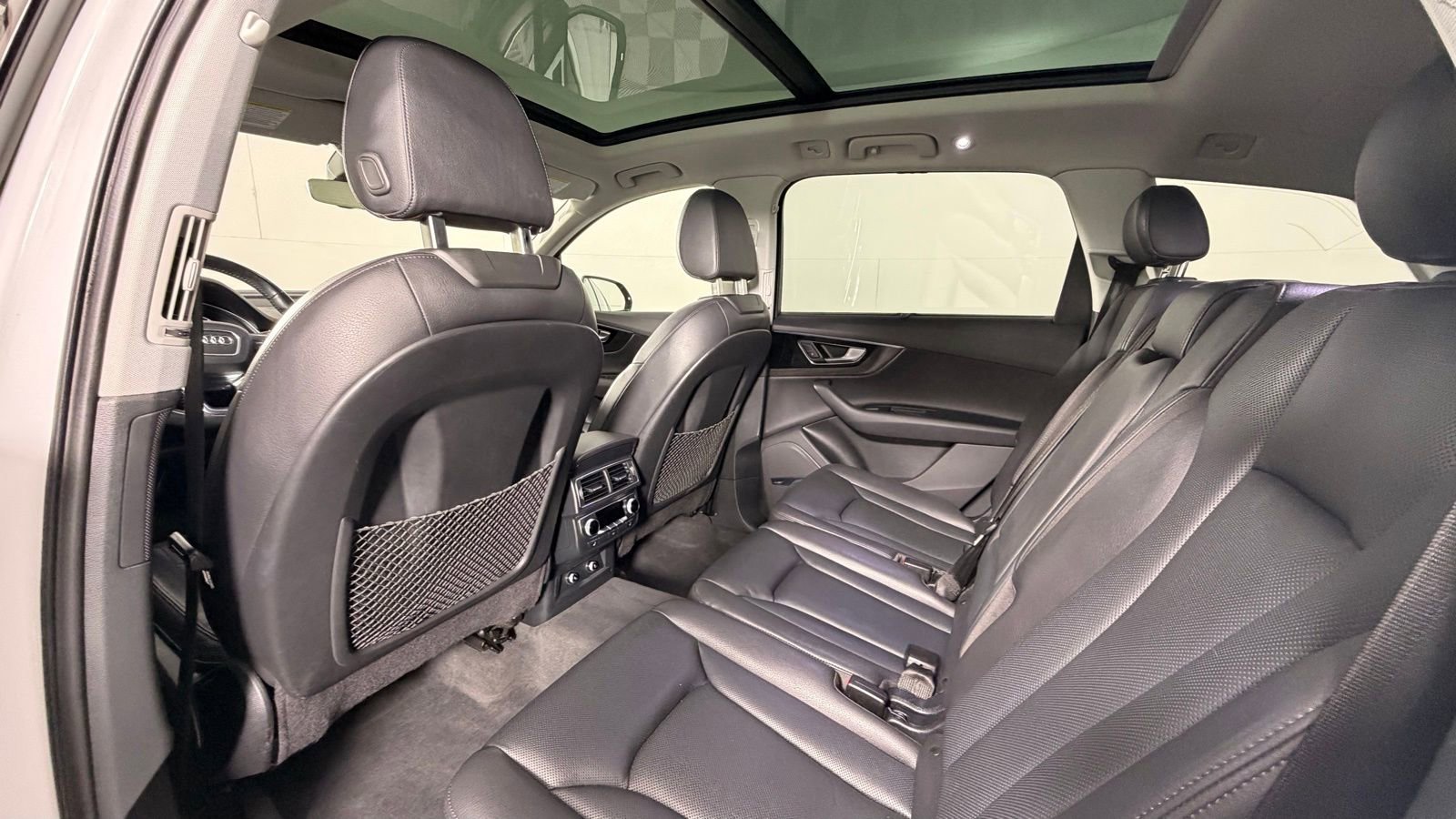Used 2018 Audi Q7 3.0T Premium Plus AWD/4WD image 17