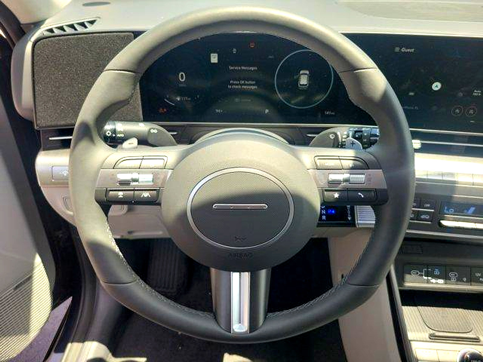 Used 2024 Hyundai Kona Limited FWD image 21