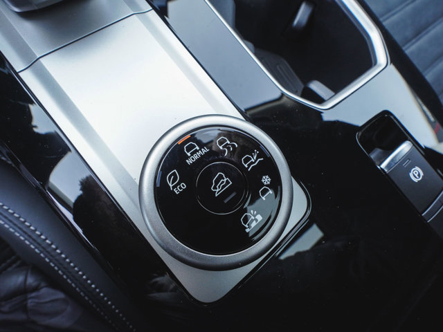 New 2026 Mitsubishi Outlander Trail Edition AWD/4WD image 32