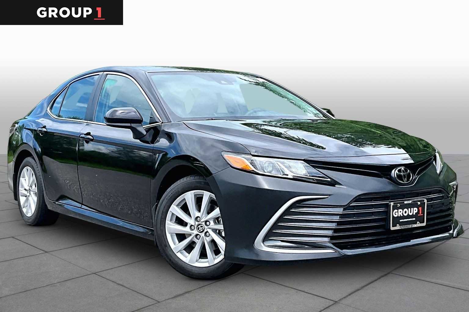 Used 2023 Toyota Camry LE AWD/4WD image 3