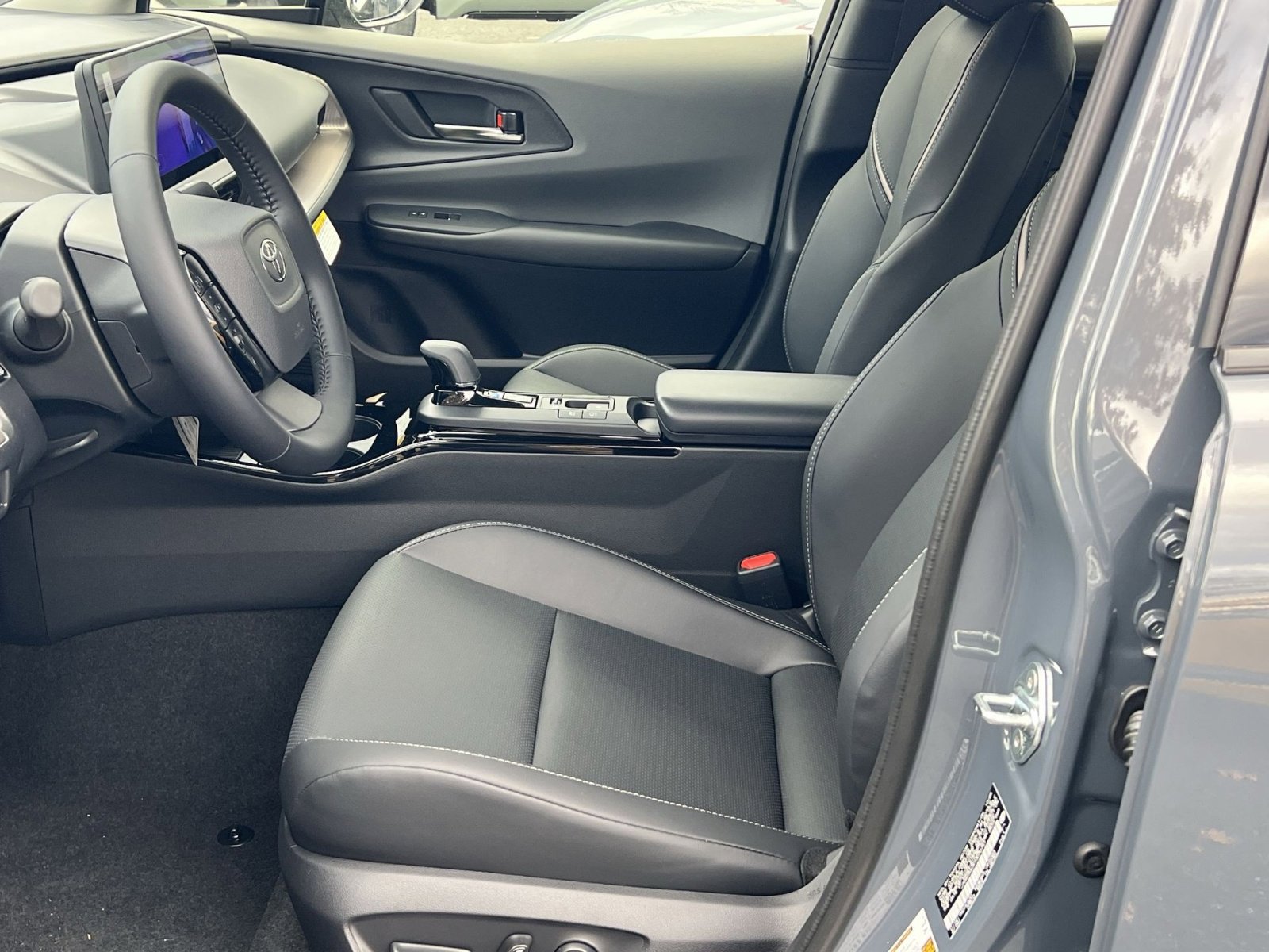 New 2026 Toyota Prius XLE image 7