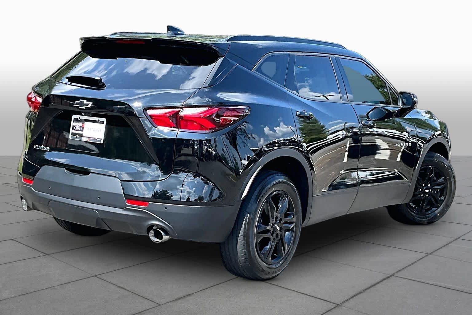 Used 2019 Chevrolet Blazer LT w/ Sound & Technology Package FWD image 13